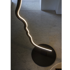 Solid Wood Graphic Floor Lamp | Mogg Vis a Vis | Italianfurniture.com