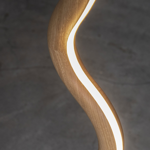 Solid Wood Graphic Floor Lamp | Mogg Vis a Vis | Italianfurniture.com