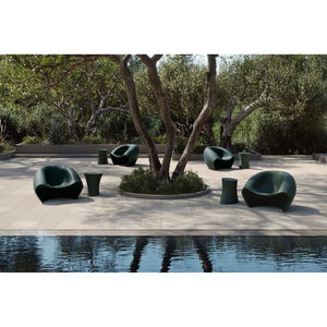 Outdoor Sculpted Foot Stool | Myyour Iris | Italianfurniture.com