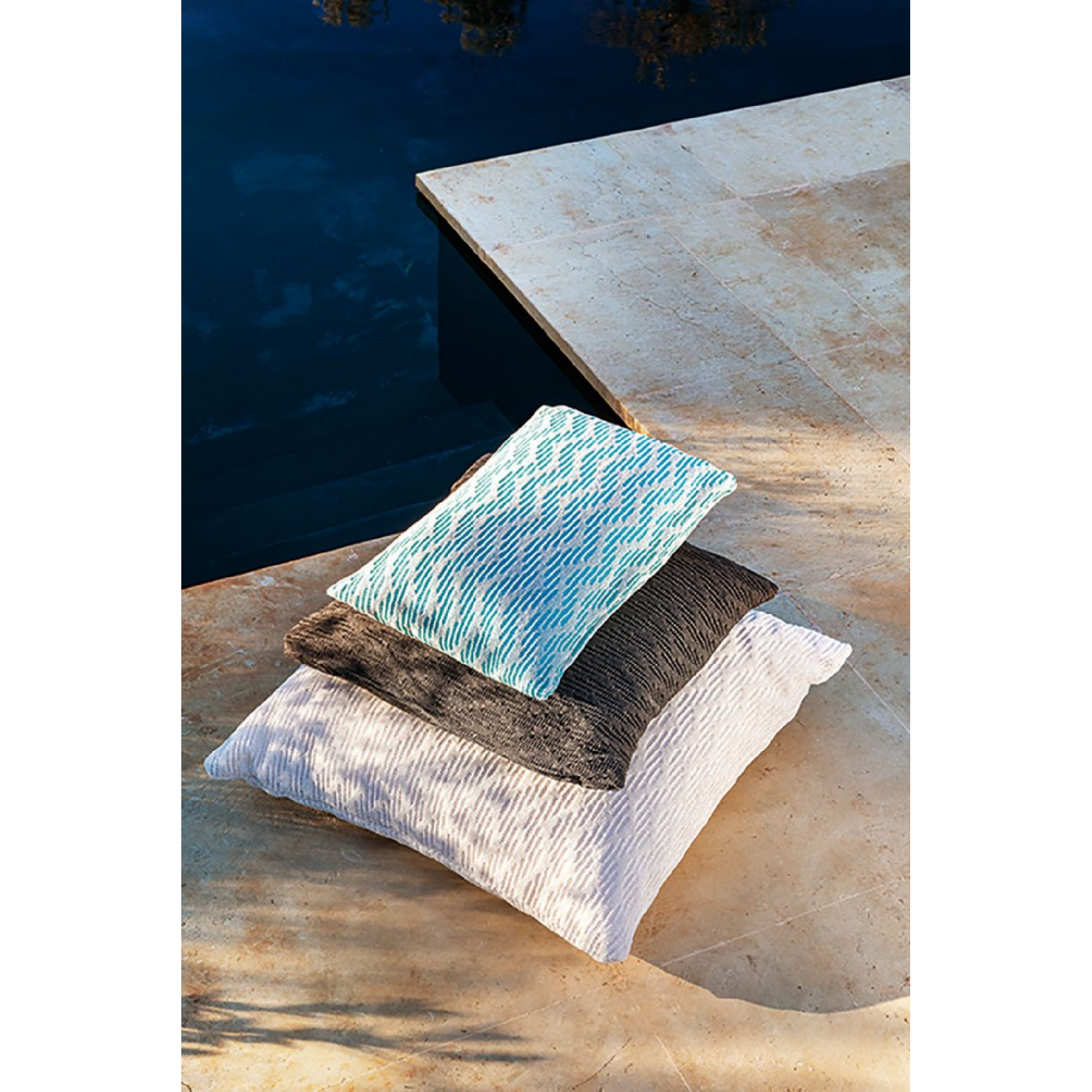 Outdoor Fabric Pillow | Myyour Wave