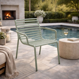 Slatted Stackable Outdoor Lounge Chair | Nardi Doga