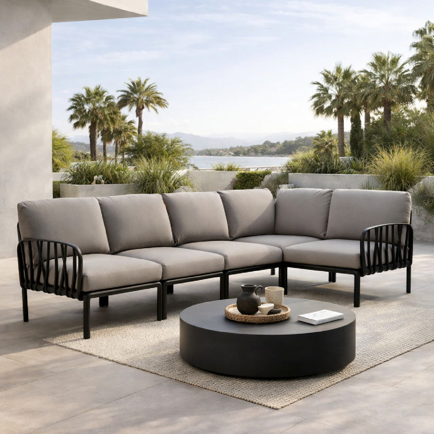 Fiberglass Frame Cushioned Outdoor Sofa | Nardi Komodo 5 | Italianfurniture.com