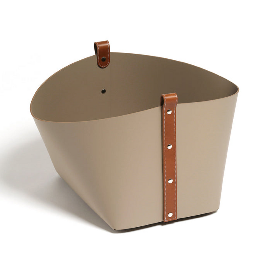 Flared Leather Basket | Pinetti Ovo | Italianfurniture.com