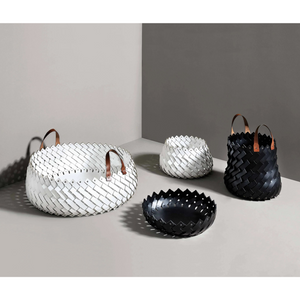 Handwoven Leather Basket | Pinetti Almeria | Italianfurniture.com