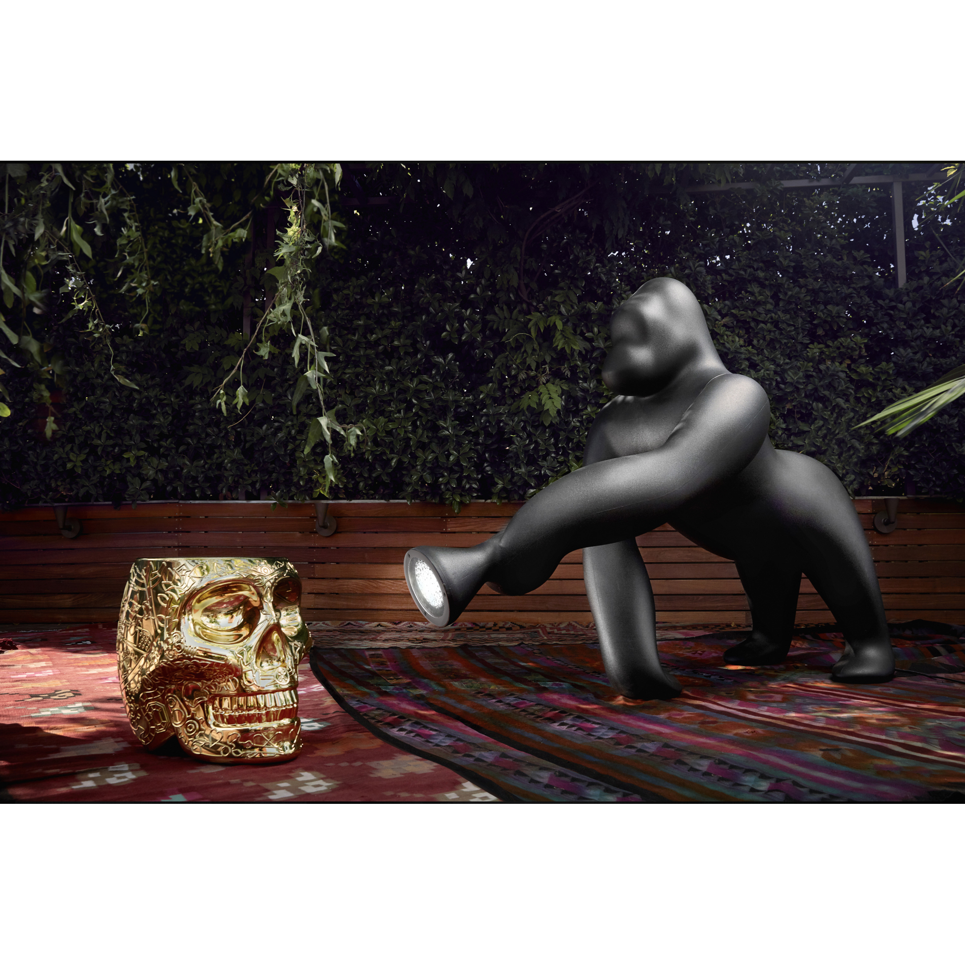 Gorilla Indoor/Outdoor Floor Lamp | Qeeboo Kong | Italianfurniture.com