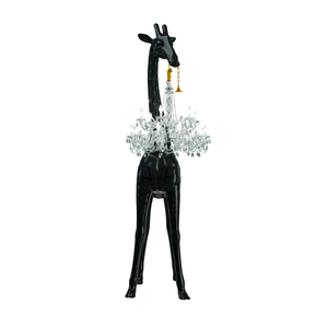 Outdoor Giraffe Statue Chandelier | Qeeboo Giraffe in Love | Italianfurniture.com