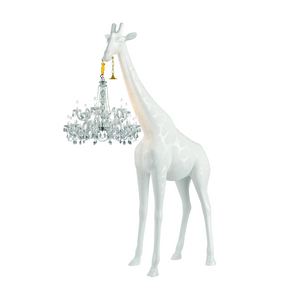 Outdoor Giraffe Statue Chandelier | Qeeboo Giraffe in Love | Italianfurniture.com