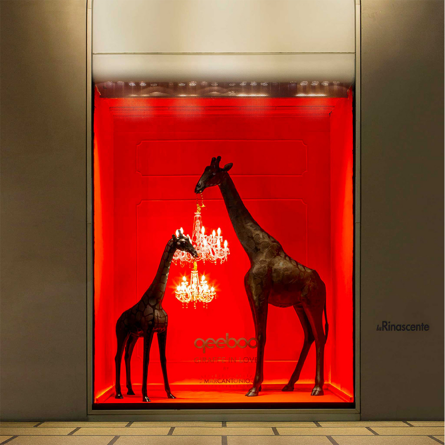 Giraffe Statue Floor Lamp | Qeeboo Giraffe in Love | Italianfurniture.com