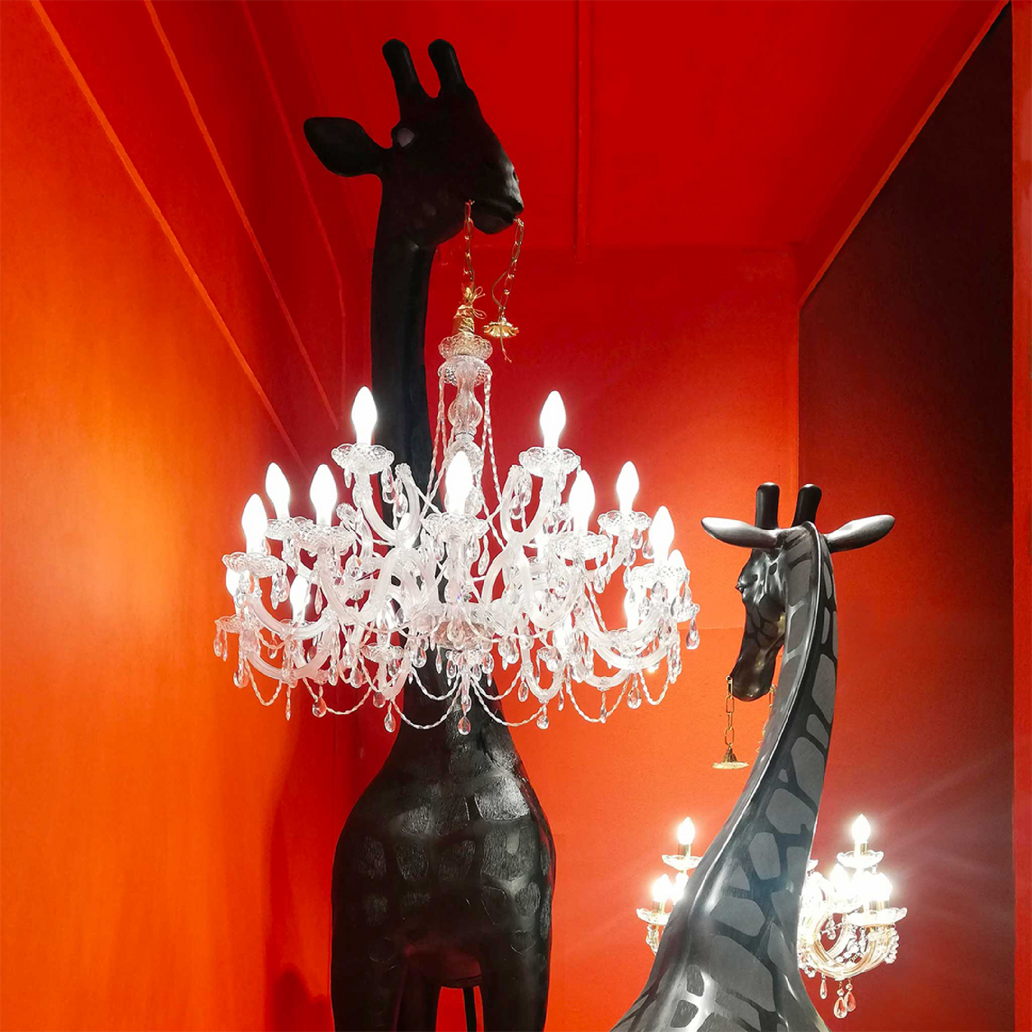 Giraffe Statue Floor Lamp | Qeeboo Giraffe in Love | Italianfurniture.com