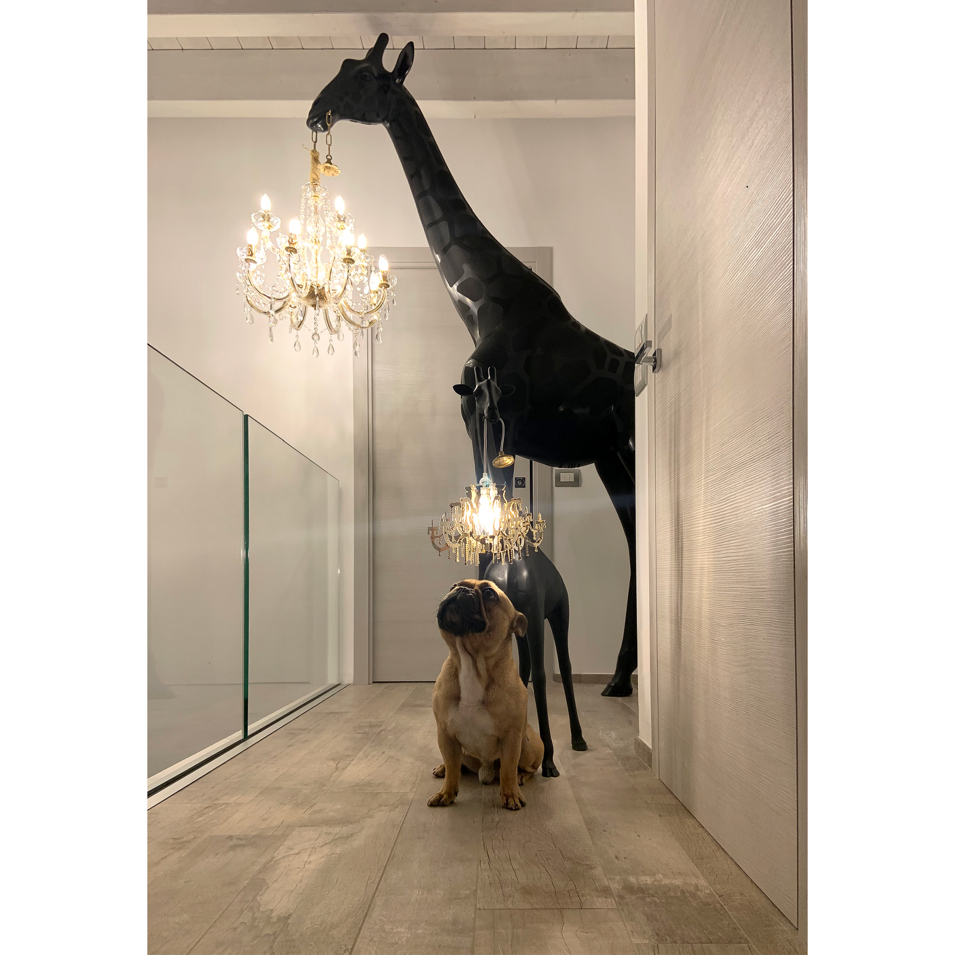 Giraffe Statue Floor Lamp | Qeeboo Giraffe in Love | Italianfurniture.com