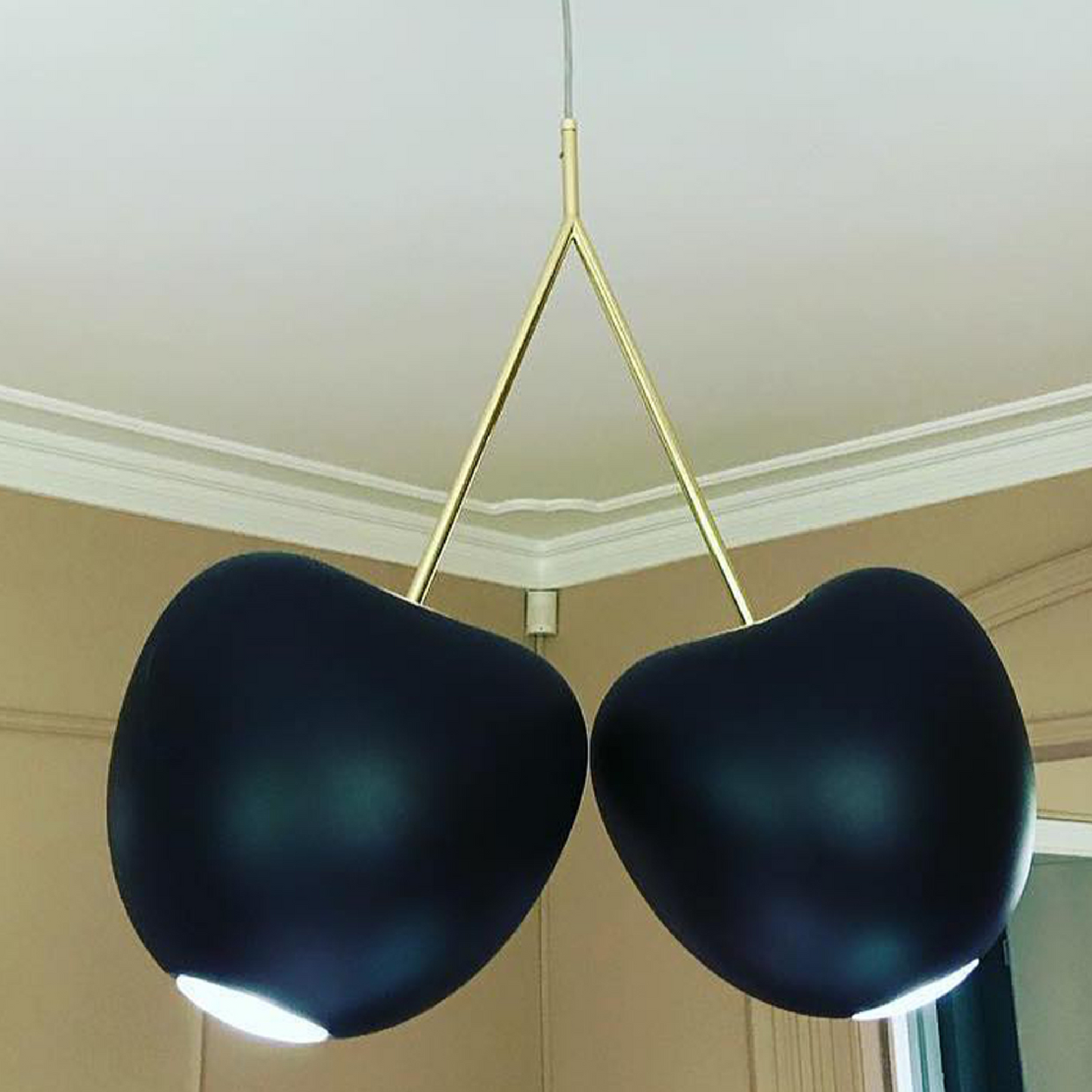 Modern Sculptural Chandelier | Qeeboo Cherry | Italianfurniture.com