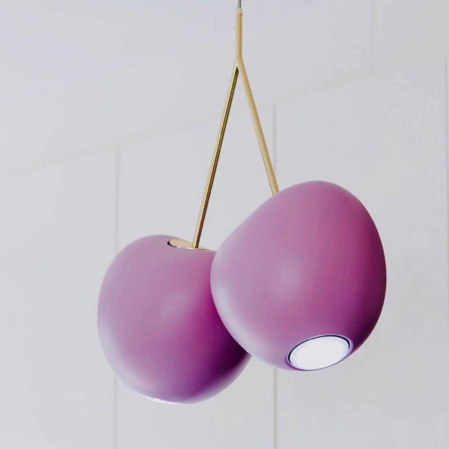 Modern Sculptural Chandelier | Qeeboo Cherry | Italianfurniture.com