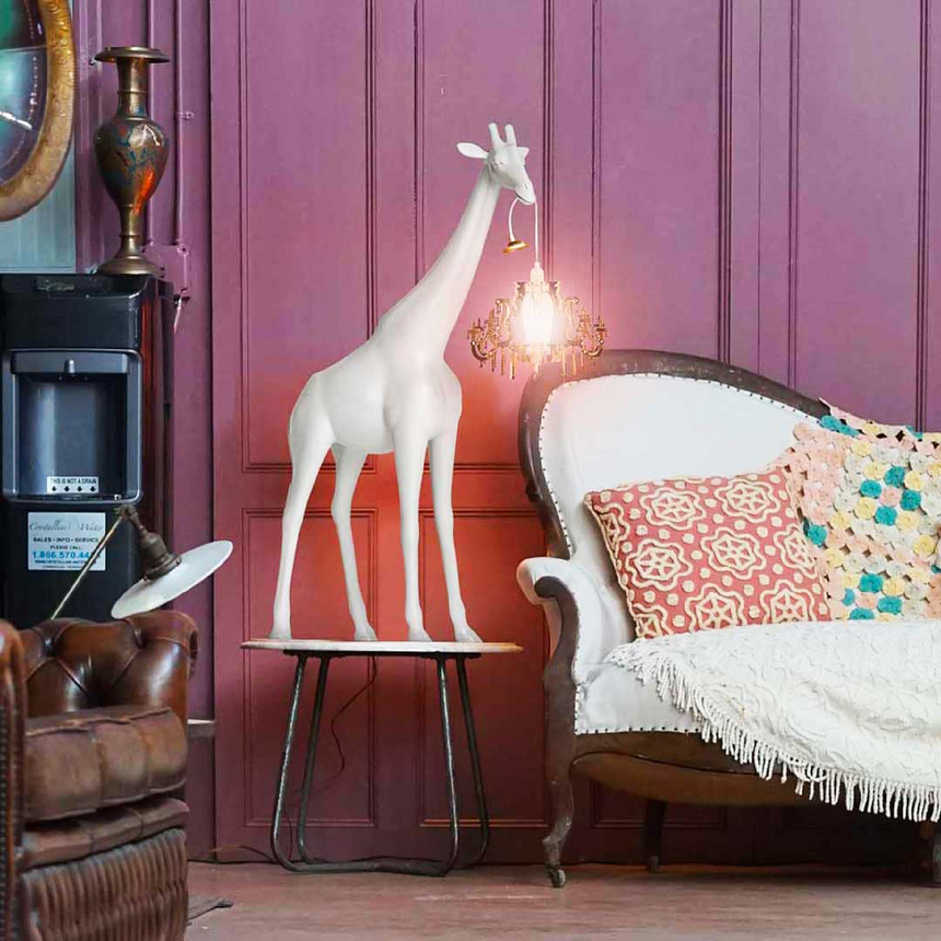 Animal Statue Table Lamp XS | Qeeboo Giraffe in Love | Oroatrade.com