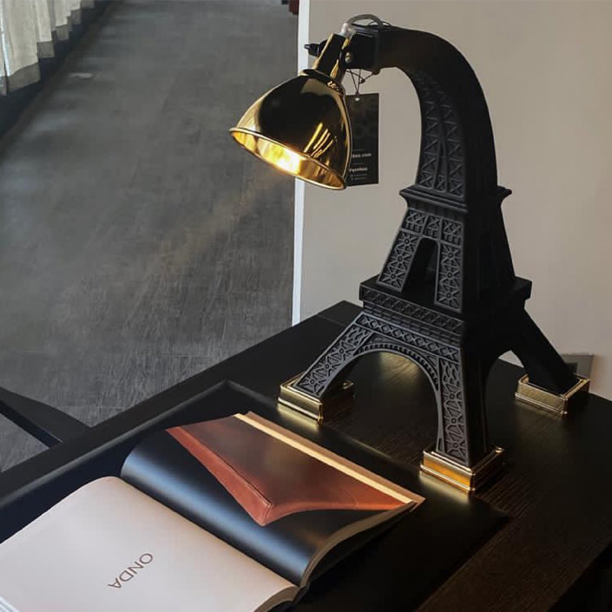 Eiffel Tower Table Lamp M | Qeeboo Paris | Italianfurniture.com