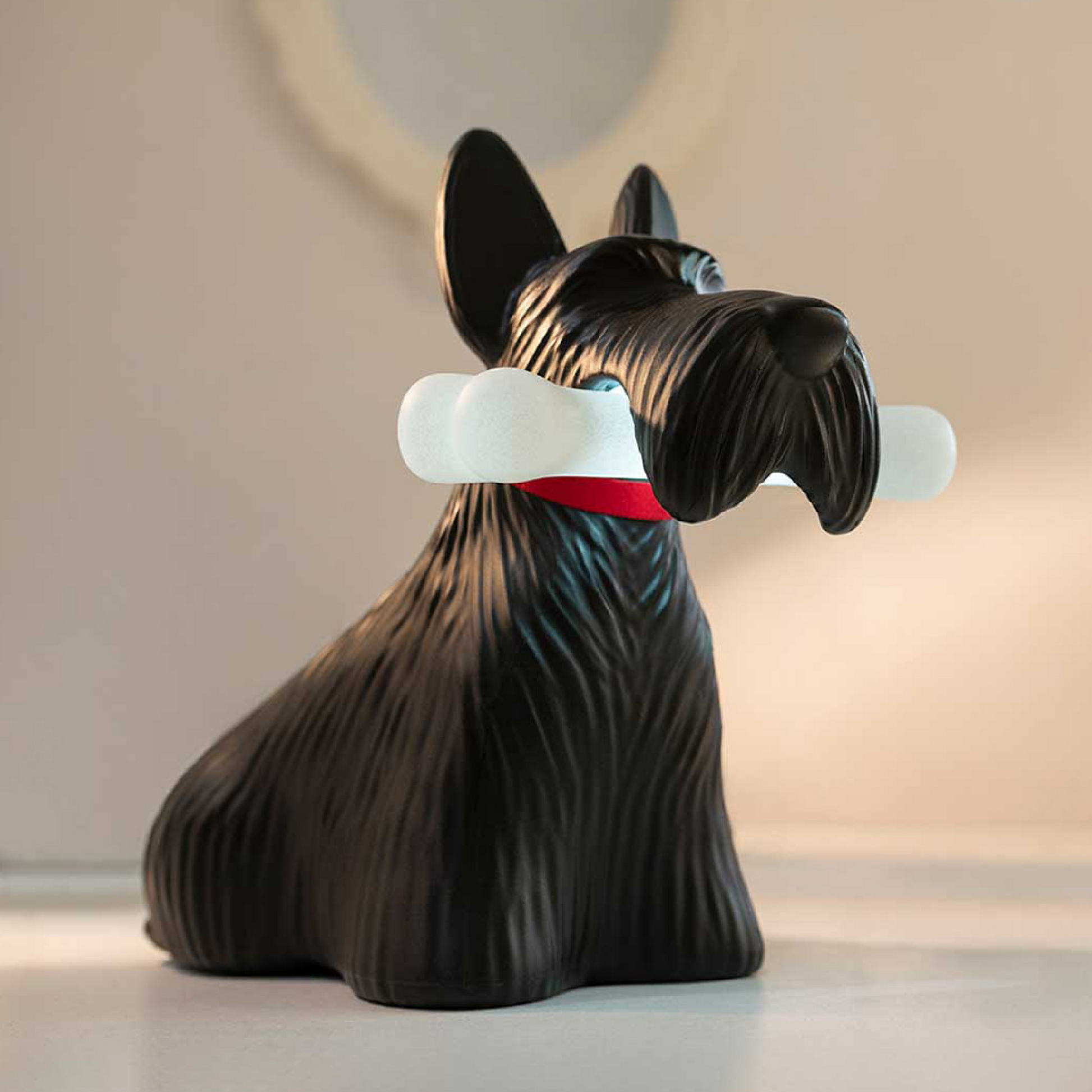 Decorative Dog Wireless Lamp | Qeeboo Scottie | Italianfurniture.com