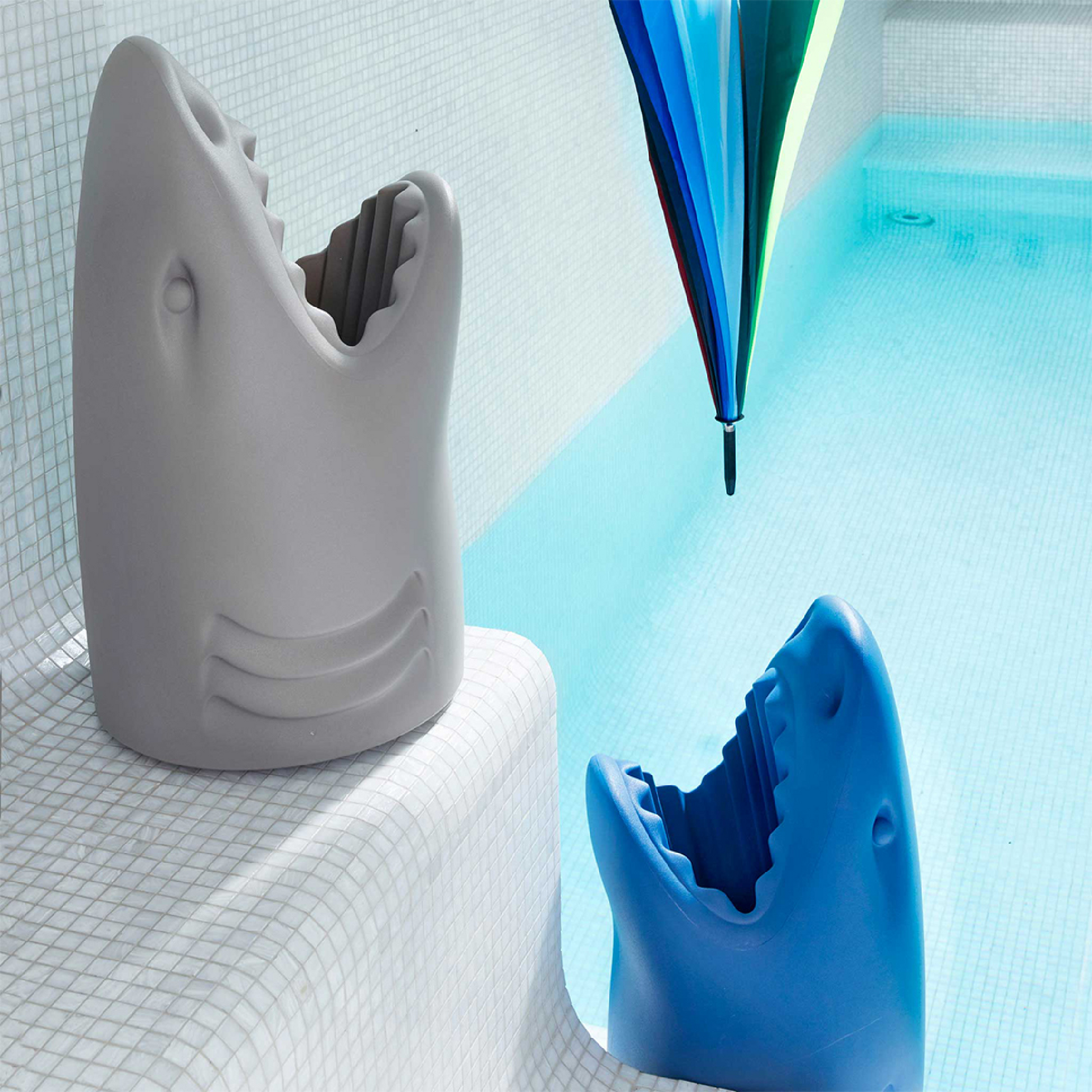 Shark-Shaped Multipurpose Holder | Qeeboo Killer | Italianfurniture.com