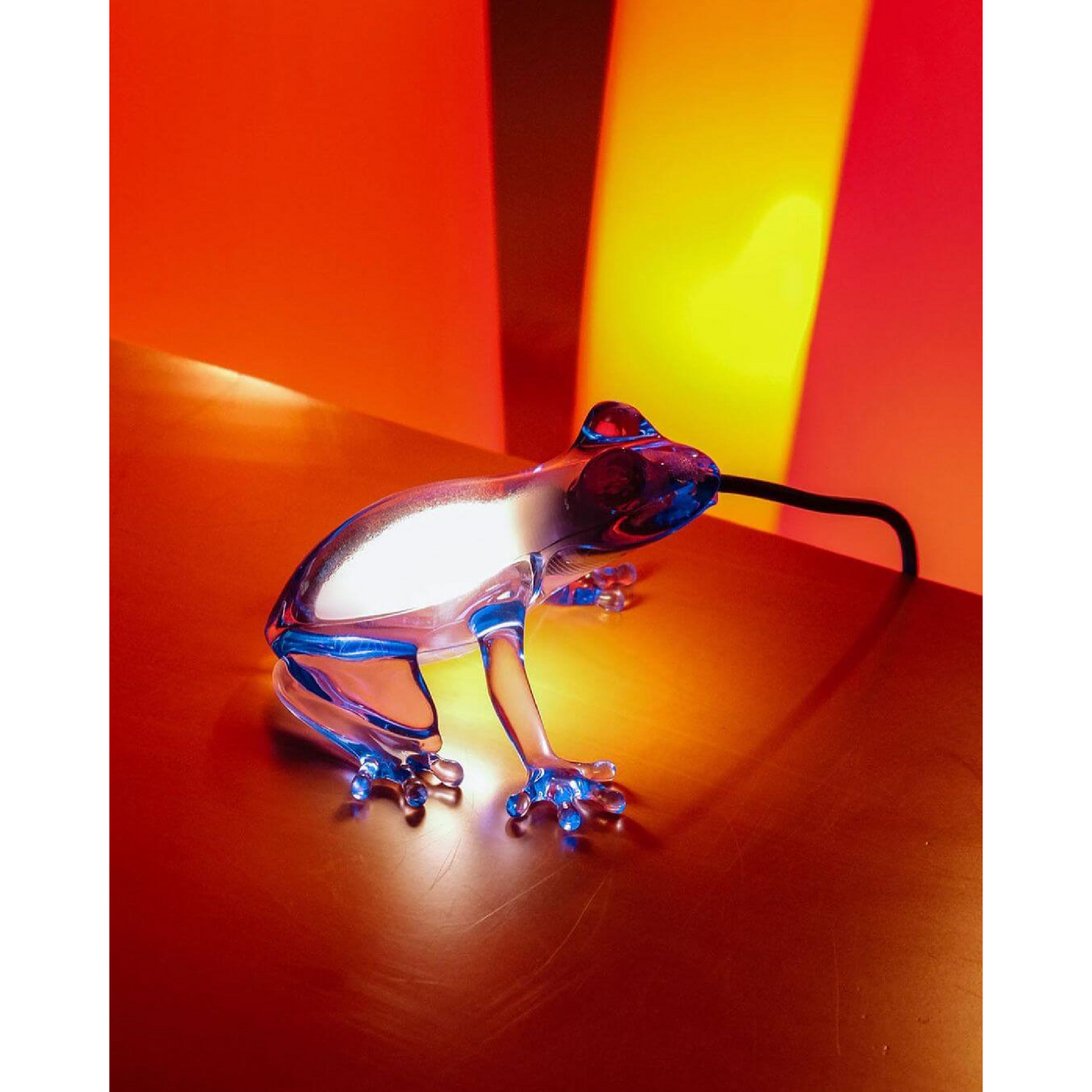 Sculptured Table/Wall Lamp | Qeeboo Hungry Frog | Italianfurniture.com