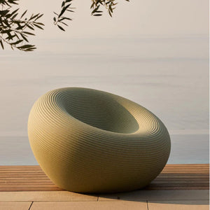 Round Outdoor Lounge Chair | Qeeboo Nami | Italianfurniture.com