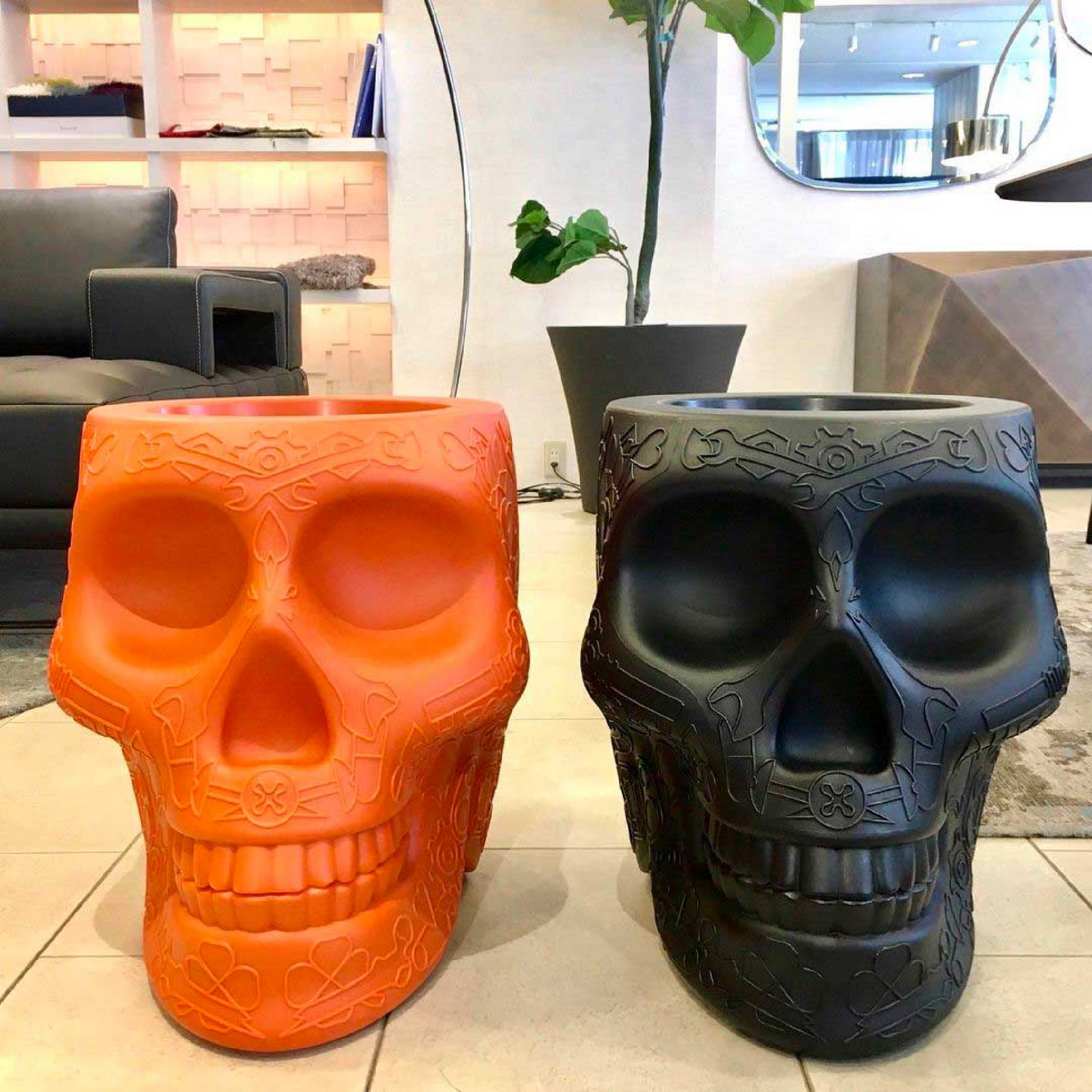 Skull-Shaped Planter Champagne Cooler | Qeeboo Mexico | Italianfurniture.com