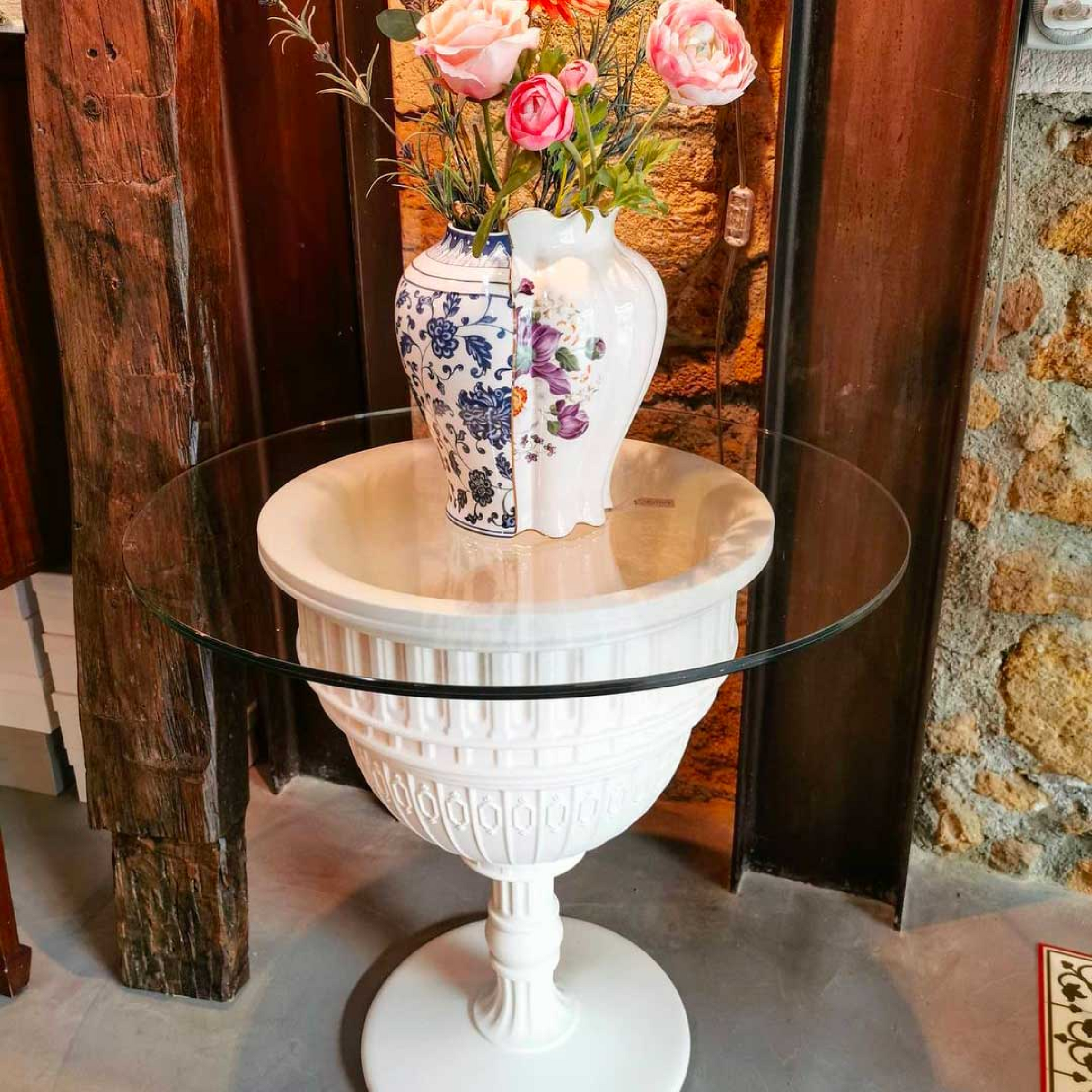 Classic Dome Planter & Champagne Cooler | Qeeboo Capitol | Italianfurniture.com