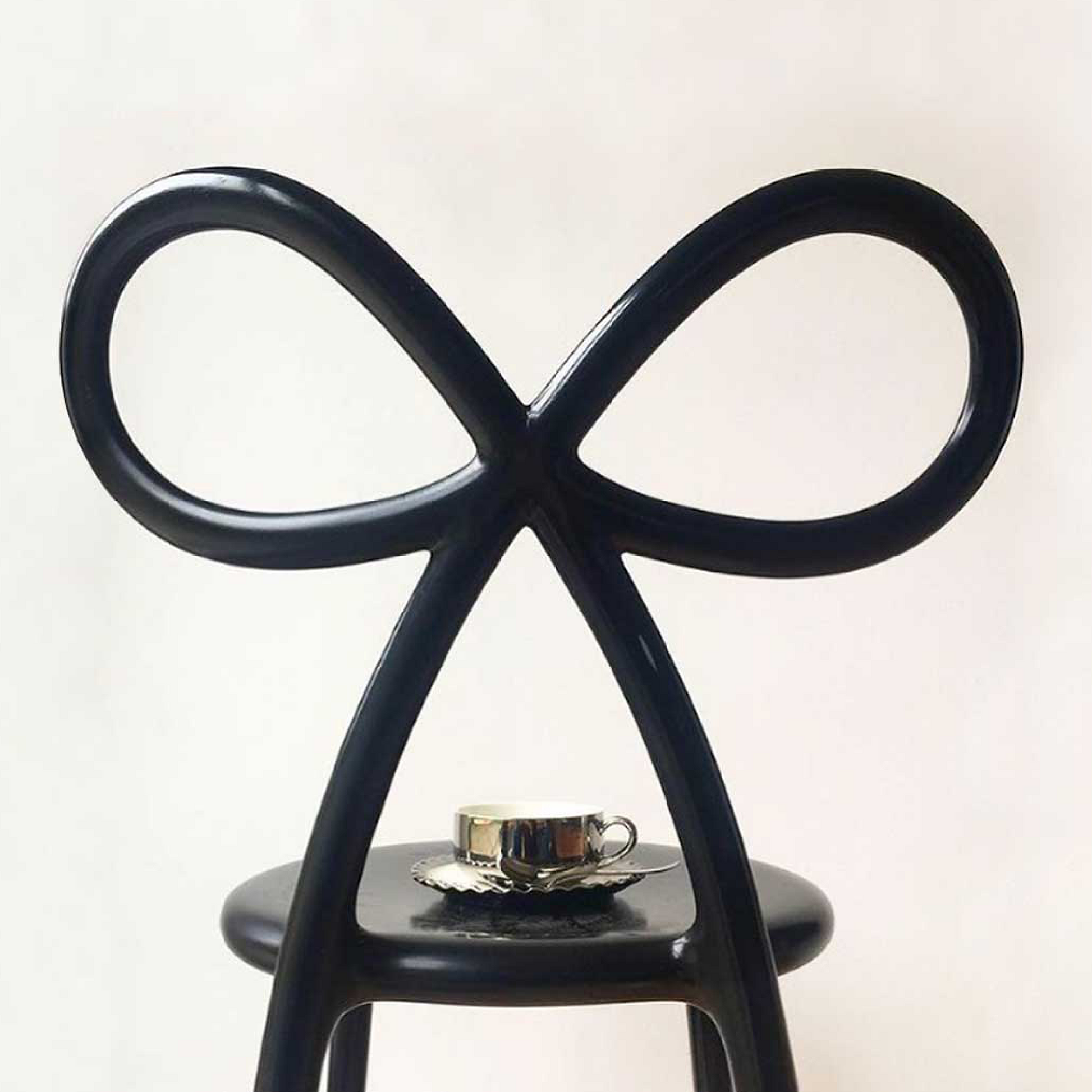 Bow Design Dining Chair | Qeeboo Ribbon | Italianfurniture.com