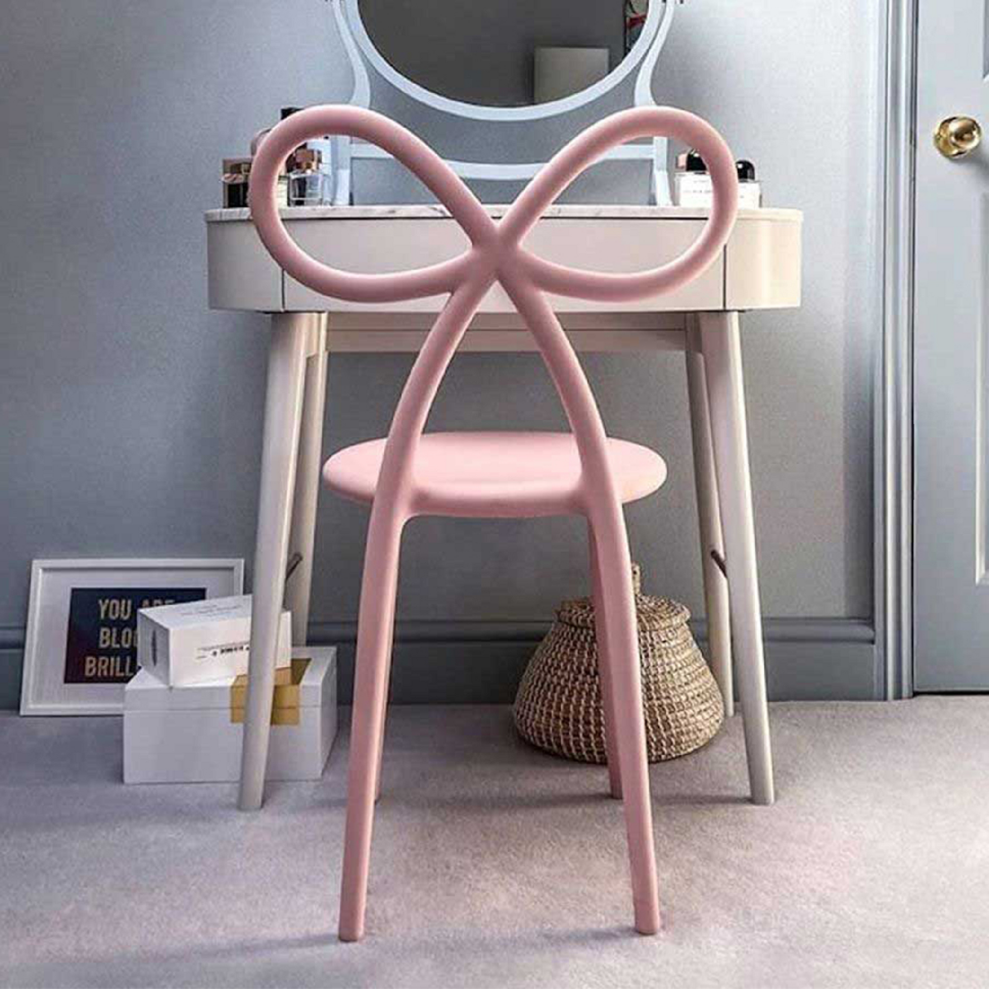 Bow Design Dining Chair | Qeeboo Ribbon | Italianfurniture.com