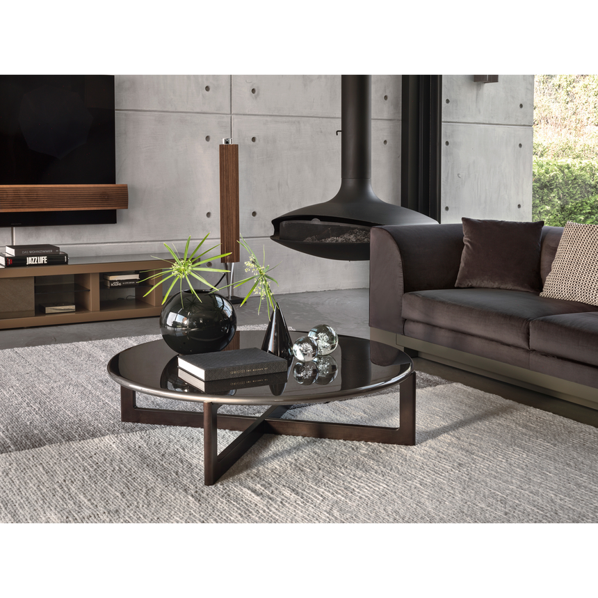 Curved Rectangular Media Unit with Bronze Shelves | Redeco Delano | ItalianFurniture.com