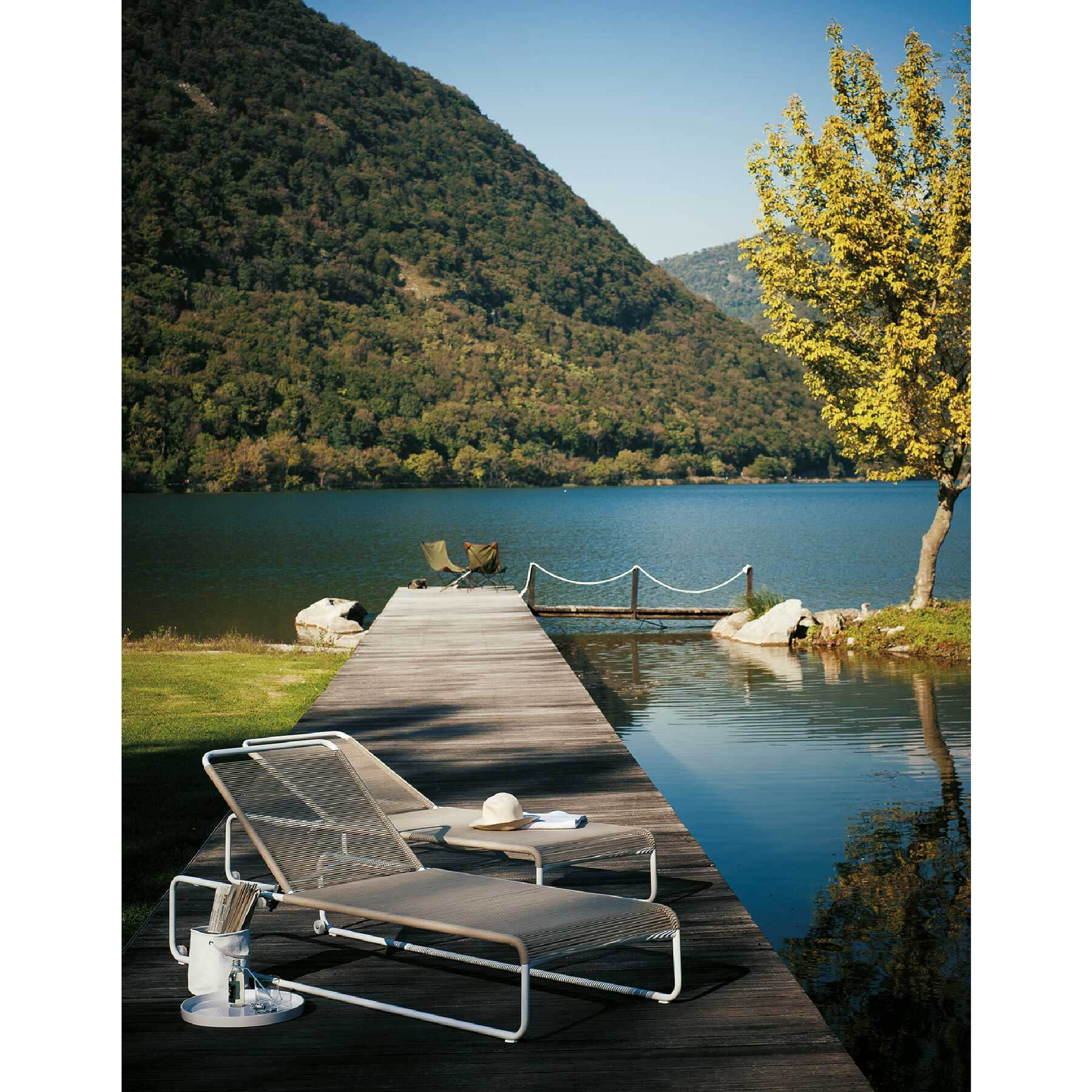 Woven String Sunlounger | Roda Harp | Italianfurniture.com