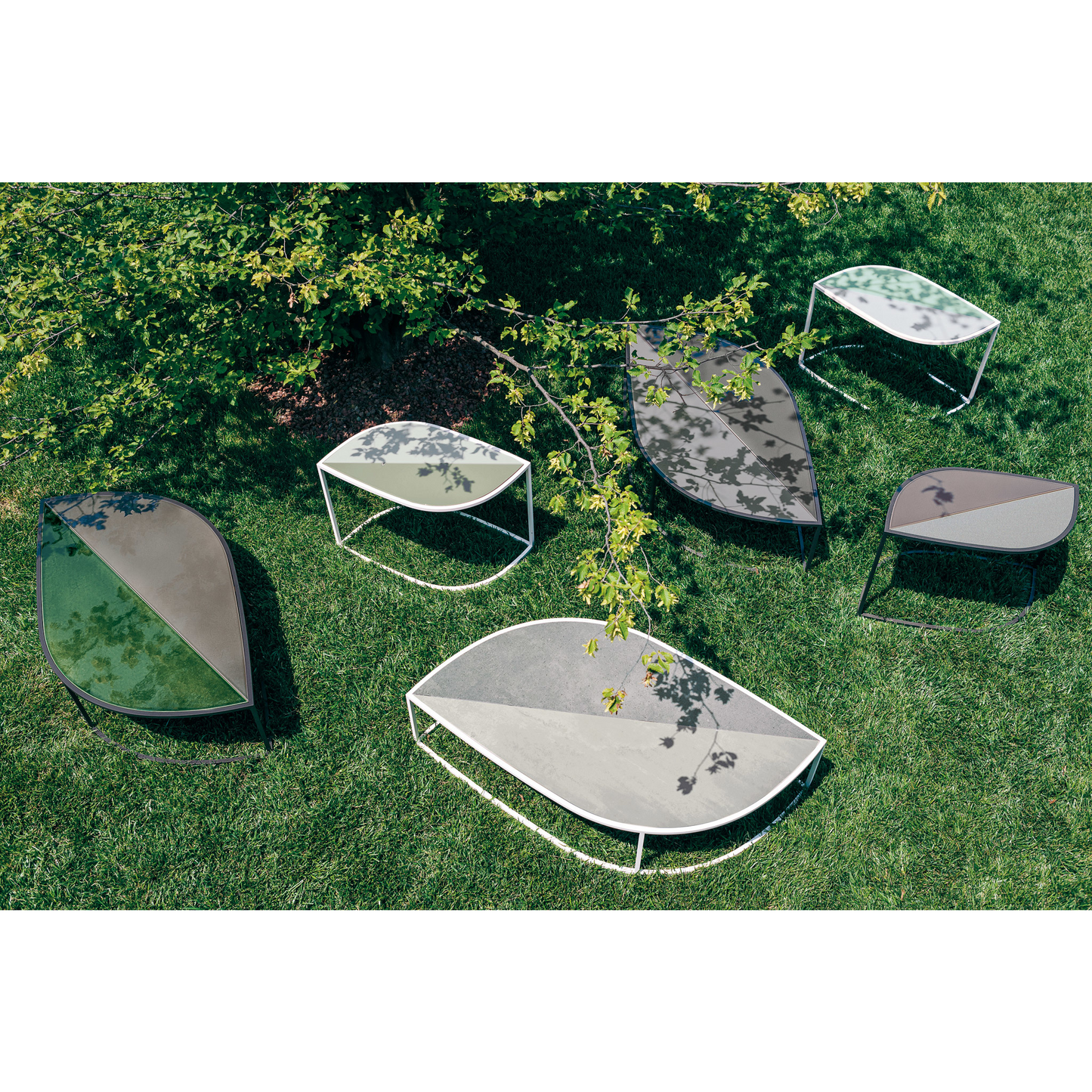 Ovate Outdoor Side Table | Roda Leaf | Italianfurniture.com