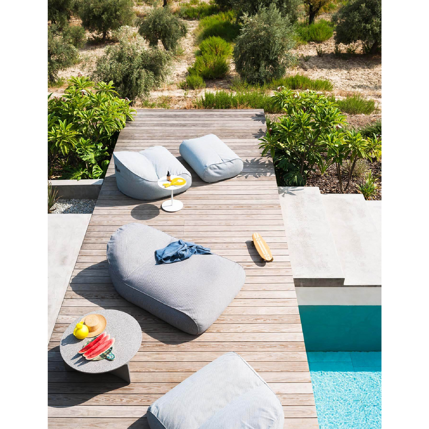 Padded Outdoor Lounge Chair | Roda Onda | Italianfurniture.com