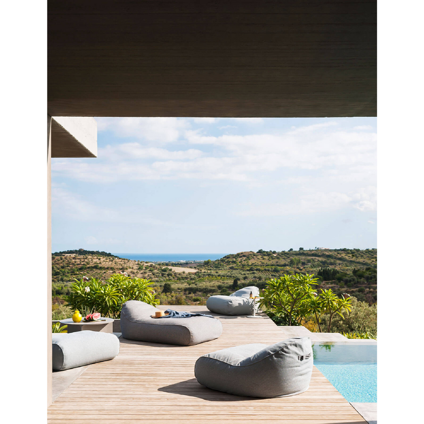 Padded Outdoor Ottoman | Roda Onda | Italianfurniture.com