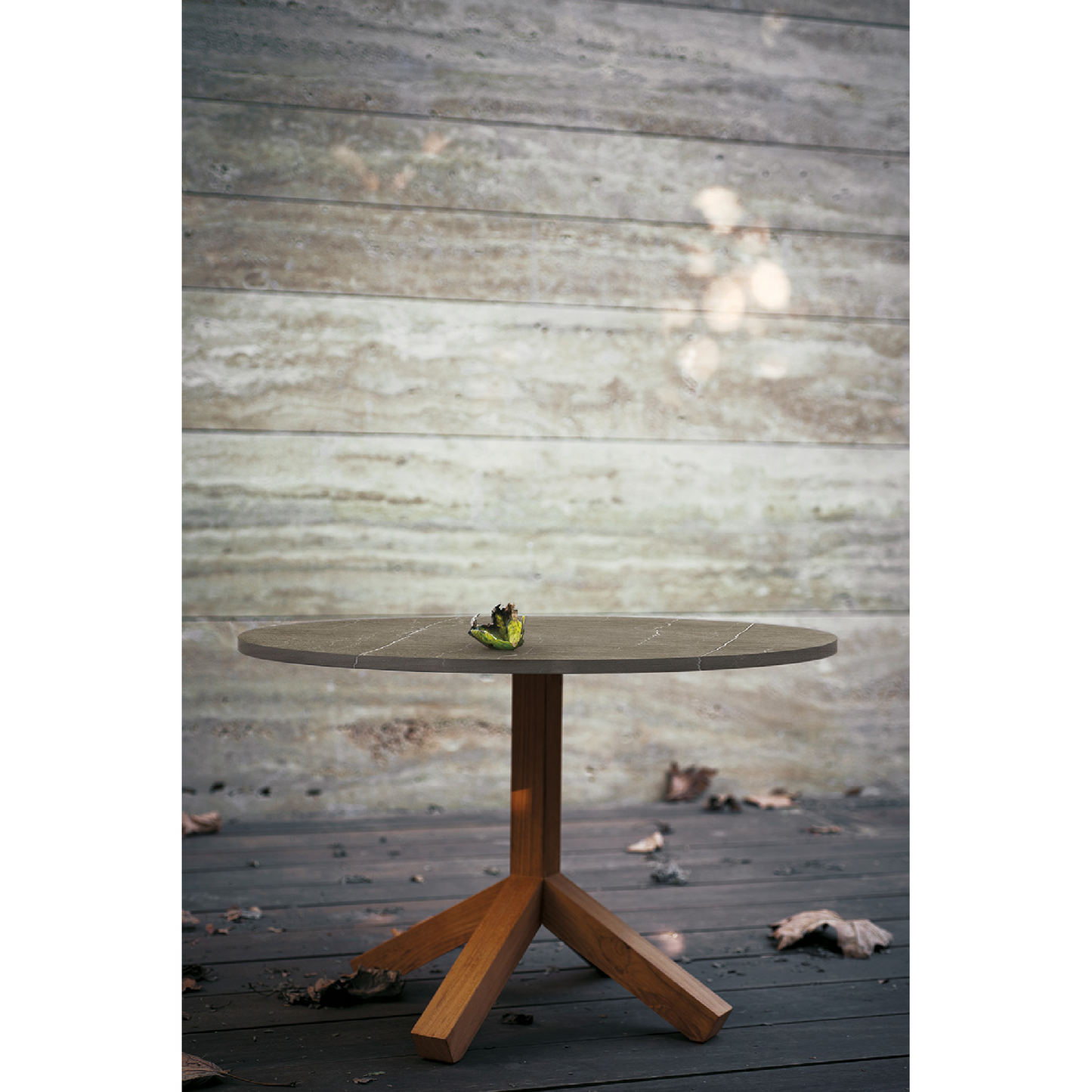 Central-Legged Outdoor Coffee Table | Roda Root