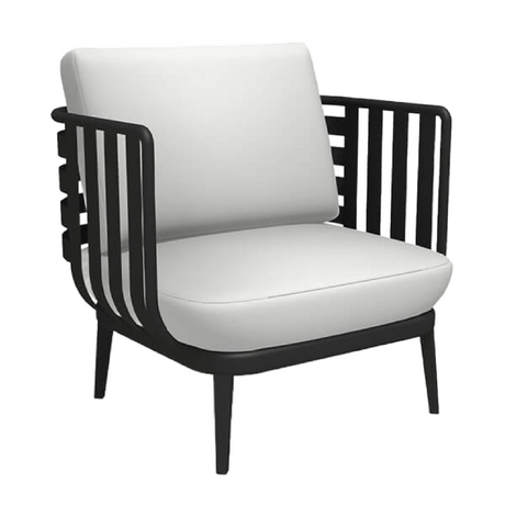 Slatted Outdoor Lounge Armchair | Roda Thea | Italianfurniture.com