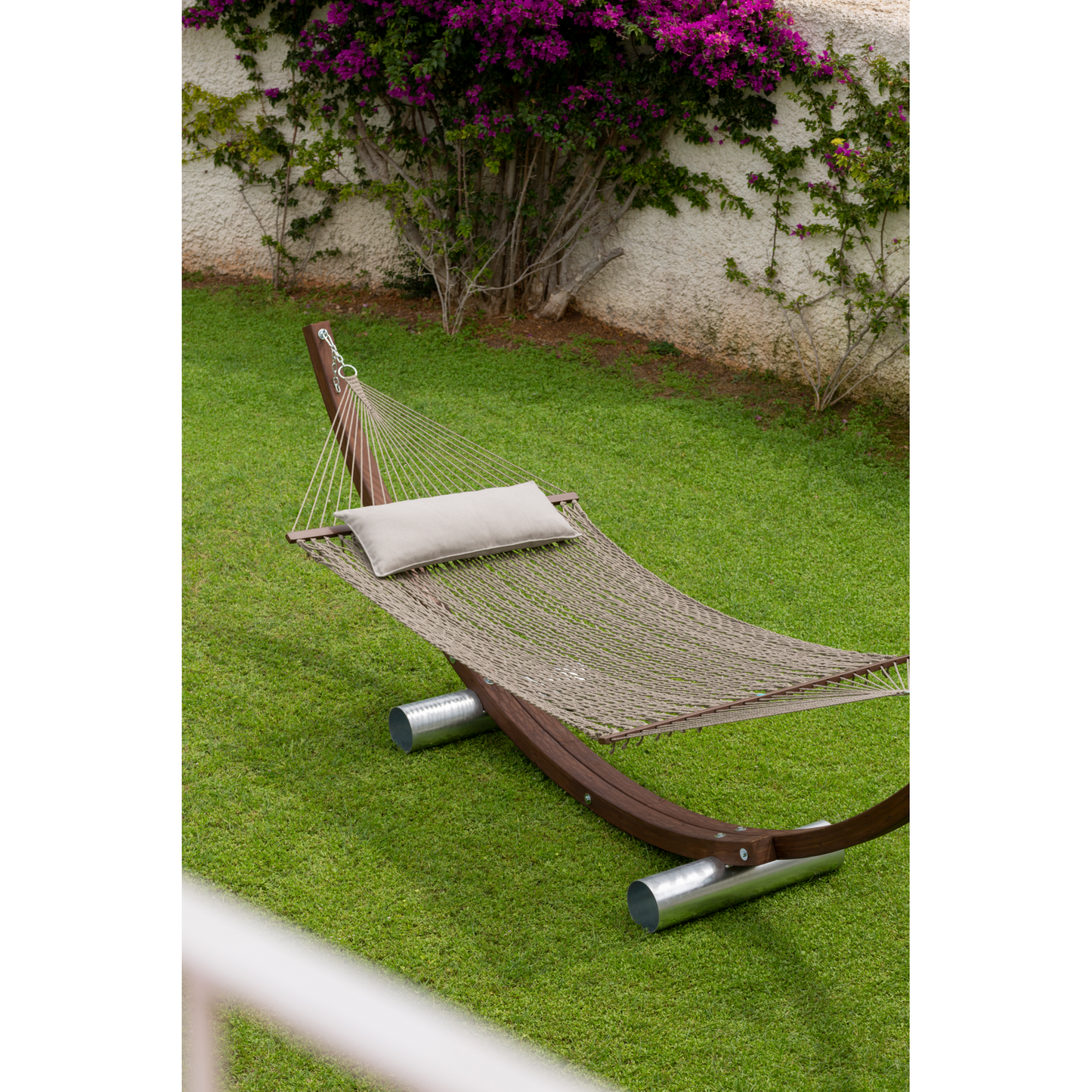 Steel Base Outdoor Hammock | Unopiu Amanda | Italianfurniture.com