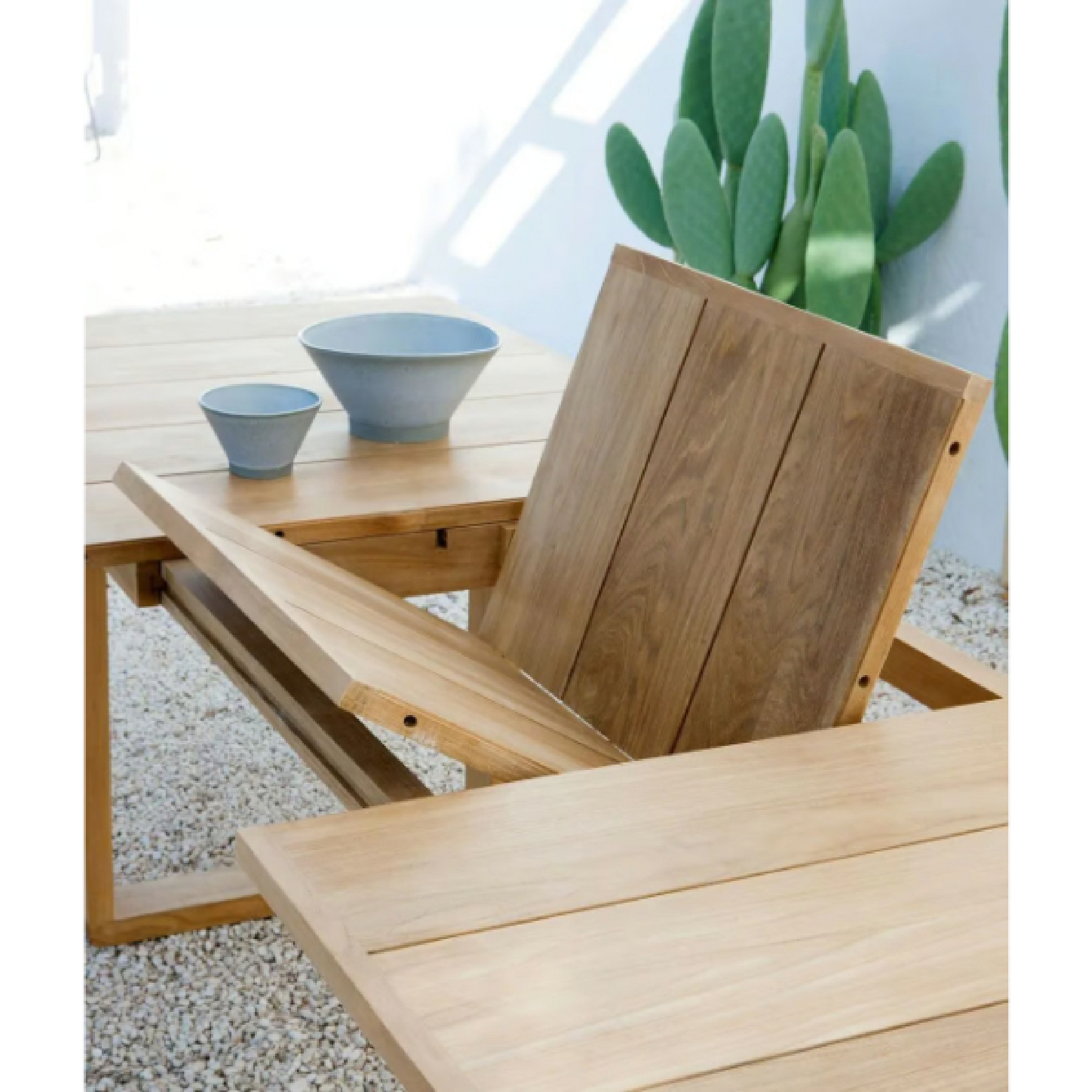 Minimalist Teak Extendable Outdoor Dining Table | Unopiu Cosette | Italianfurniture.com