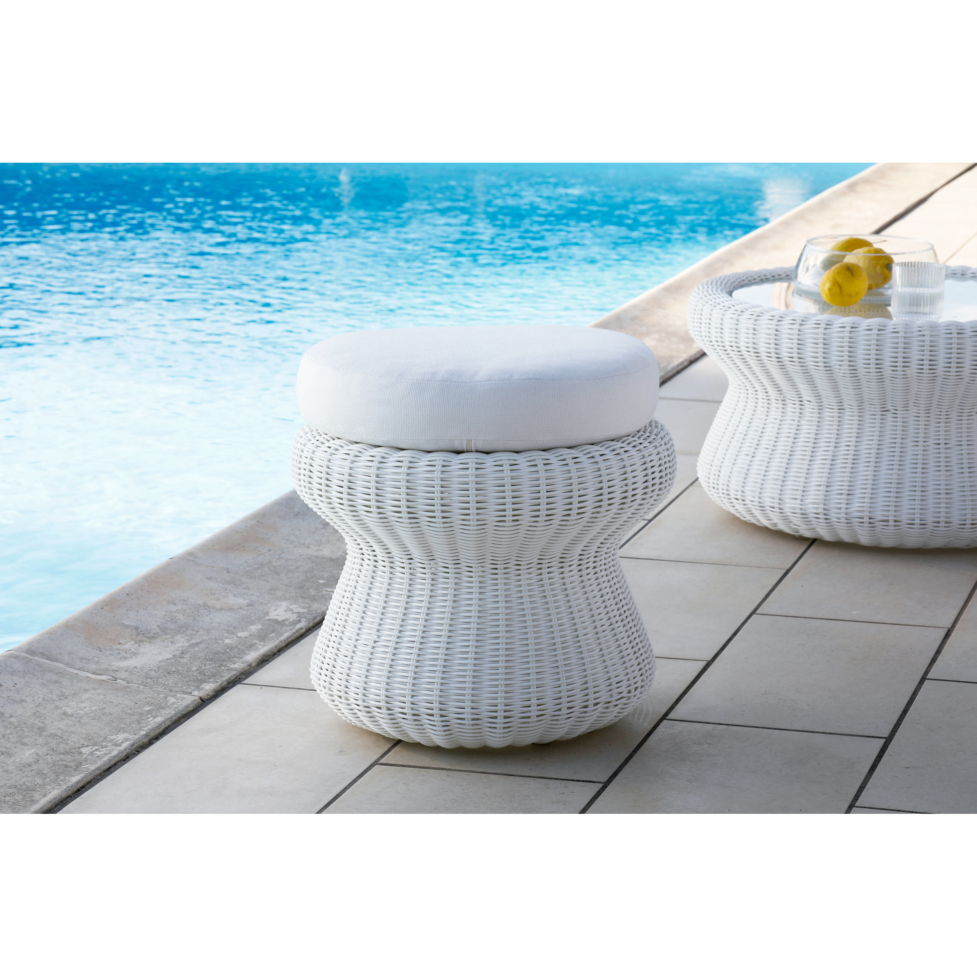 Round Outdoor Pouf | Unopiu Agorà | Italianfurniture.com