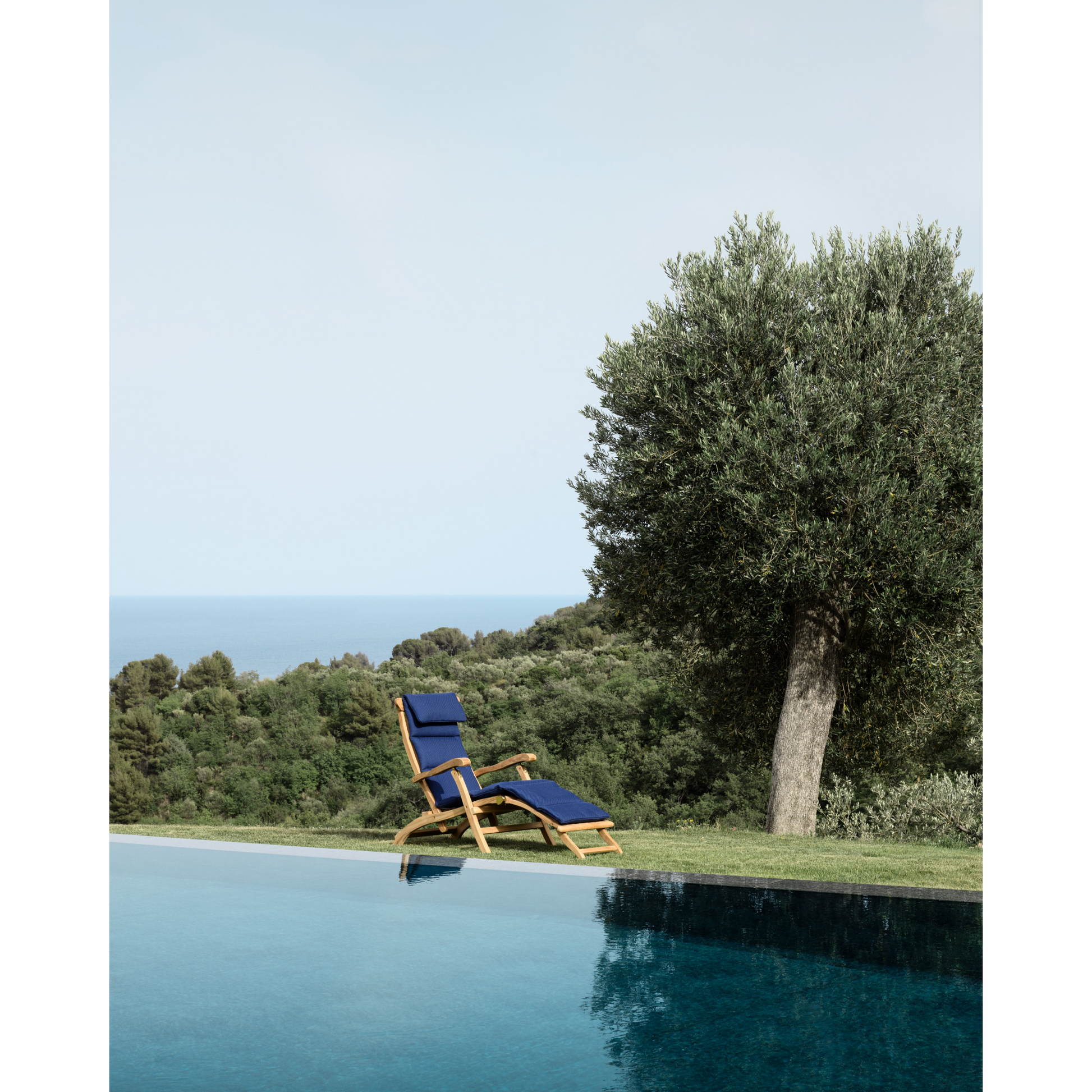 Folding Teak Outdoor Lounge Chair | Unopiu Titanic | Italianfurniture.com