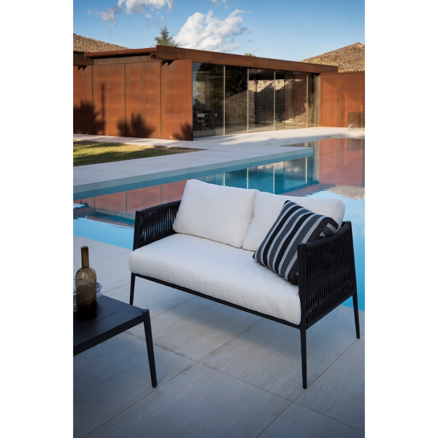 Aluminum Outdoor Sofa | Unopiu Luce | Italianfurniture.com