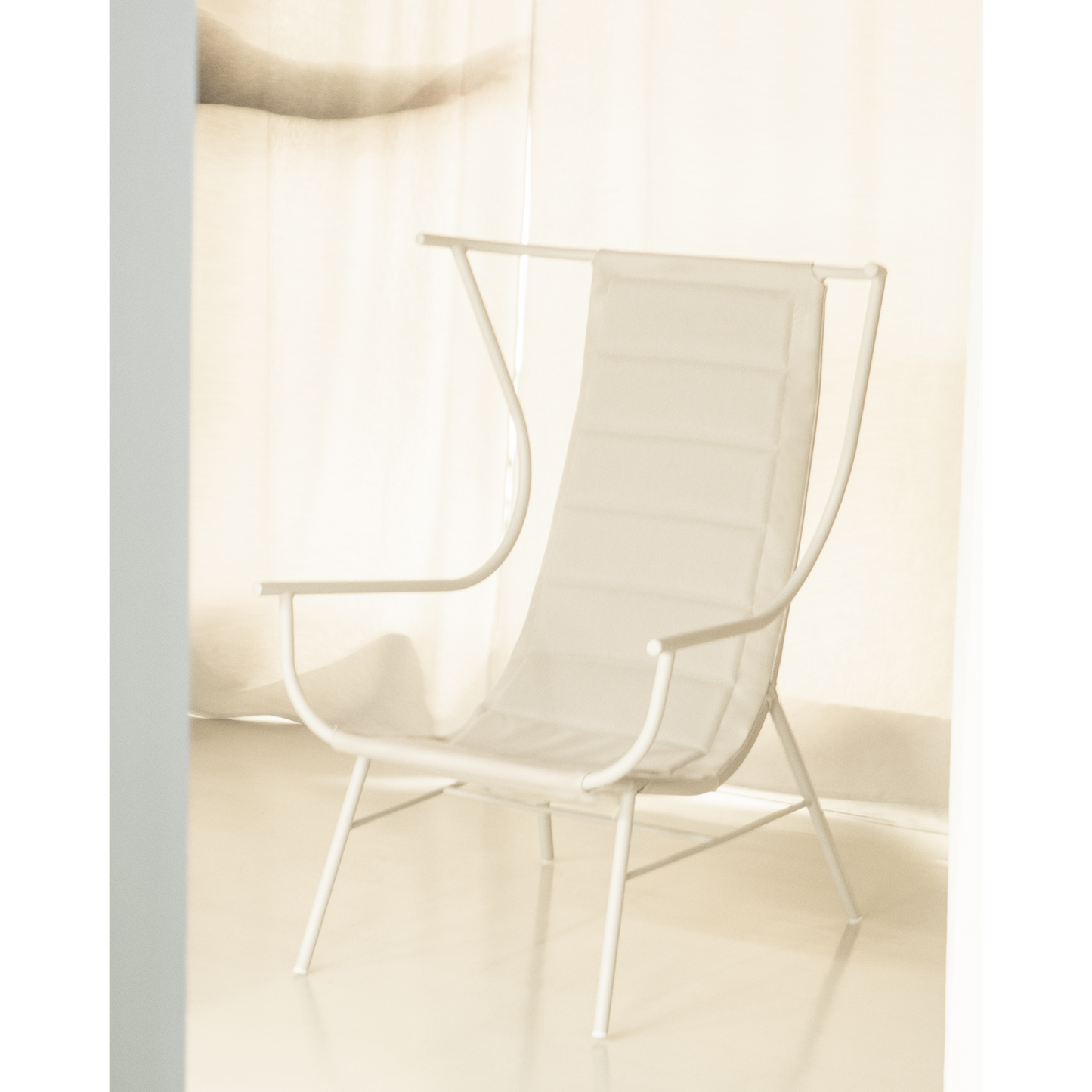 Minimalist Outdoor Bergère Armchair | Unopiu Nanda | Italianfurniture.com