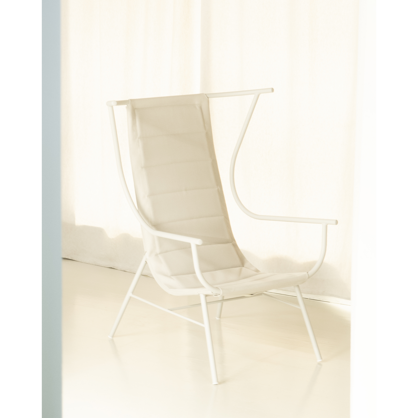 Minimalist Outdoor Bergère Armchair | Unopiu Nanda | Italianfurniture.com