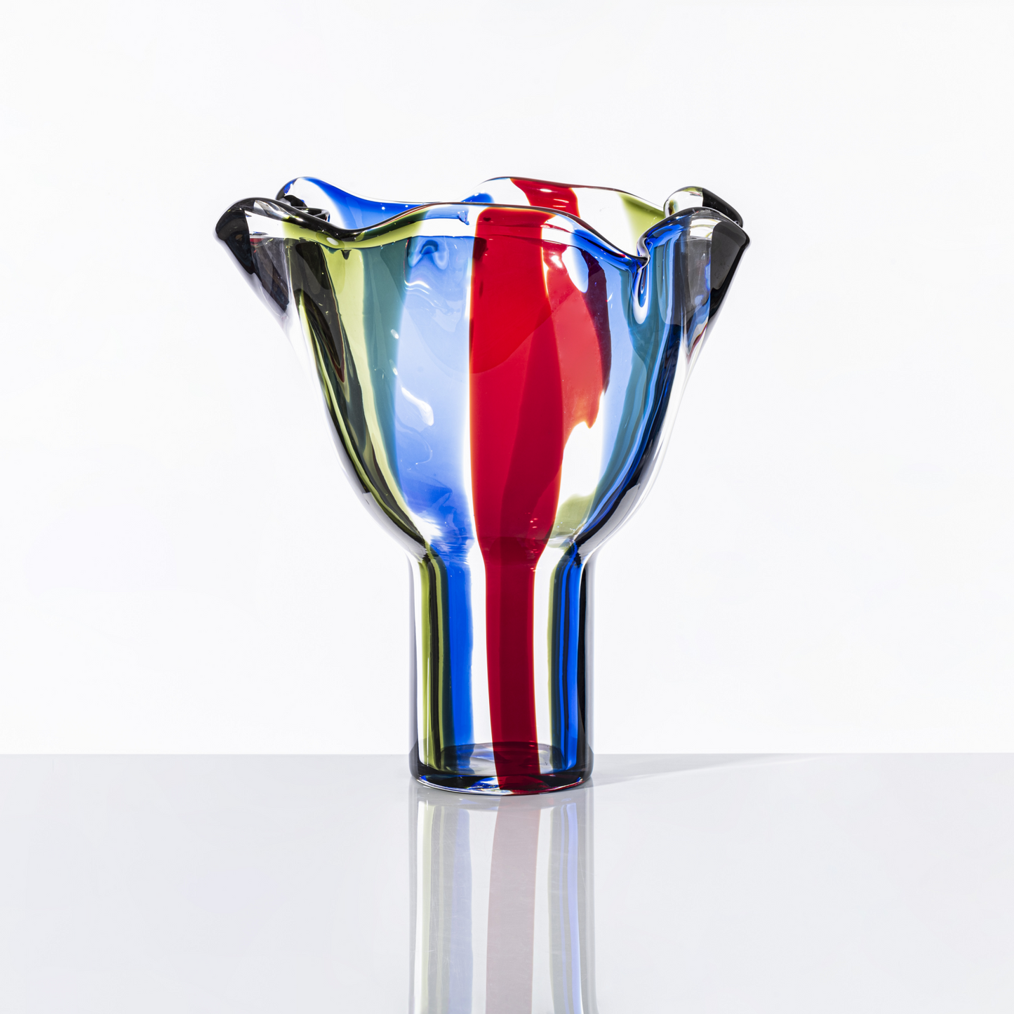 Multi-Colored Glass Organic Vase | Venini Kukinto | Italianfurniture.com