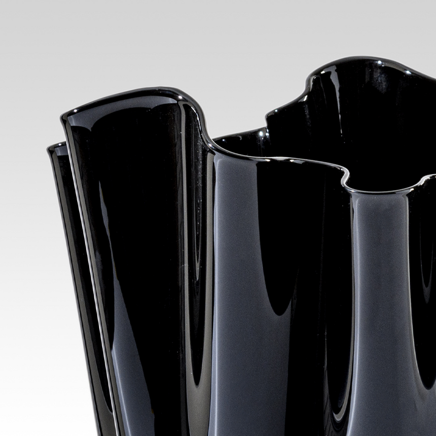 Wrinkled Glass Vase | Venini Fazzoletto | Italianfurniture.com