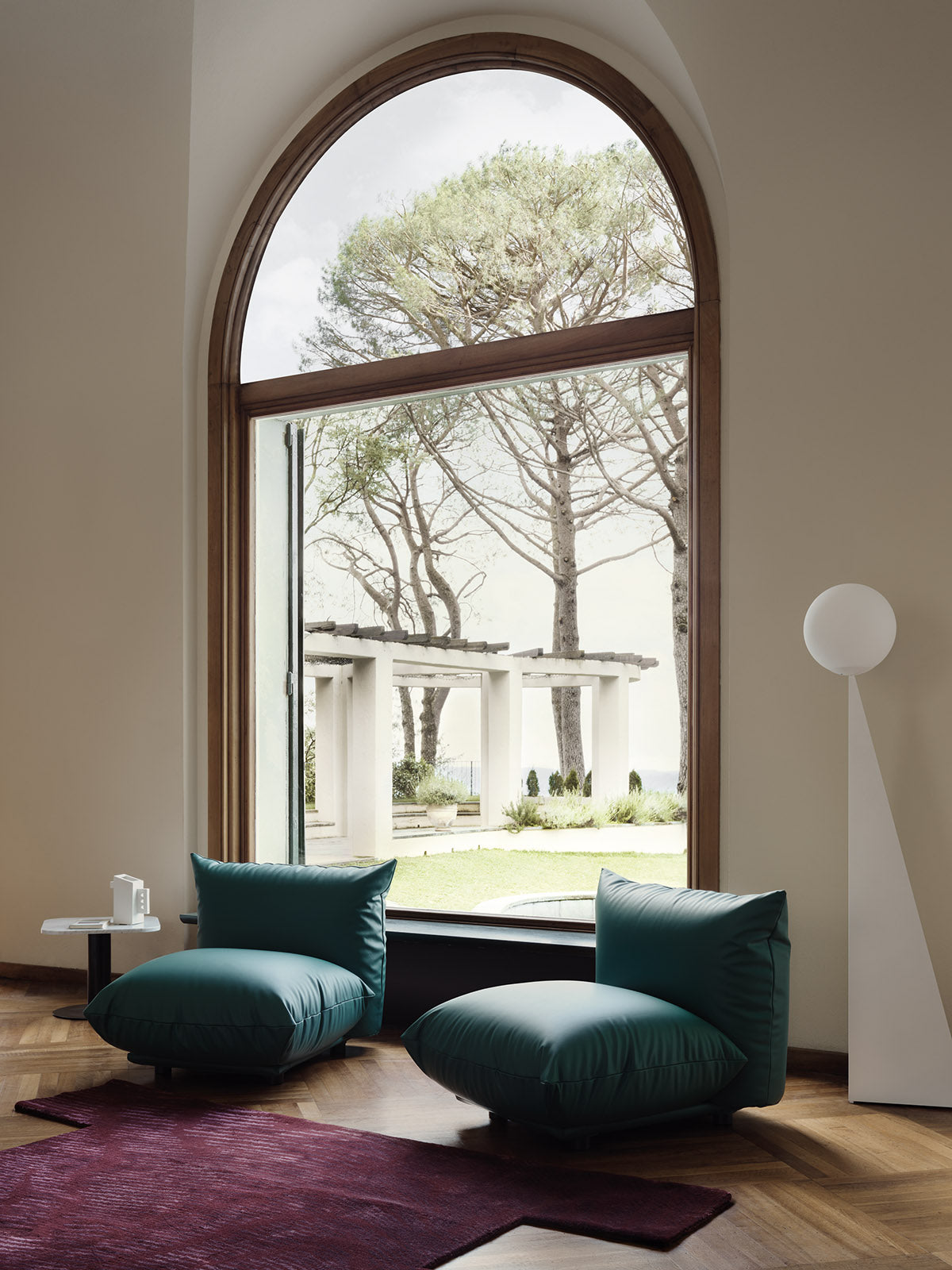 Plush Pillow-Style Armless Lounge Chair | Arflex | Italian