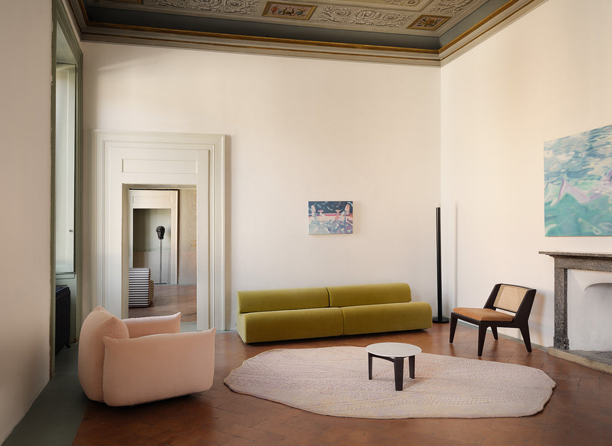 Plush Pillow-Style Lounge Chair | Arflex Marenco